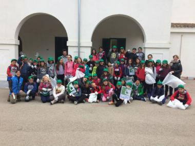 Alumnes d'Algaida prenen conciència per a reduir residus a espais públics