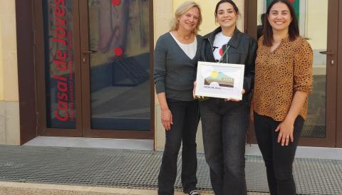 L’Ajuntament d’Algaida ha fet pública la resolució del concurs per escollir el logotip del nou Casal de Joves del municipi. La proposta guanyadora ha estat la presentada per Magdalena Cànaves Amengual, una jove creadora nascuda l’any 2000 i resident a Santanyí.