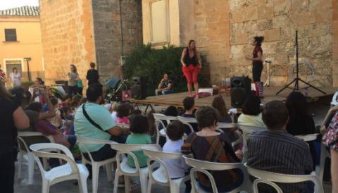 El Mercadet Solidari de Llibres de Segona Mà recapta 152 euros per a la Fundació Campaner